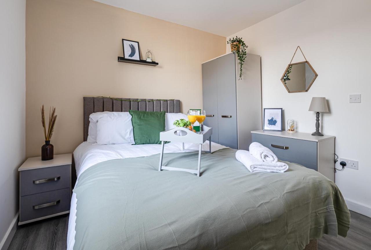 Top Floor Apartment With Private Balcony In Stockport Centre By Hass Haus Esterno foto