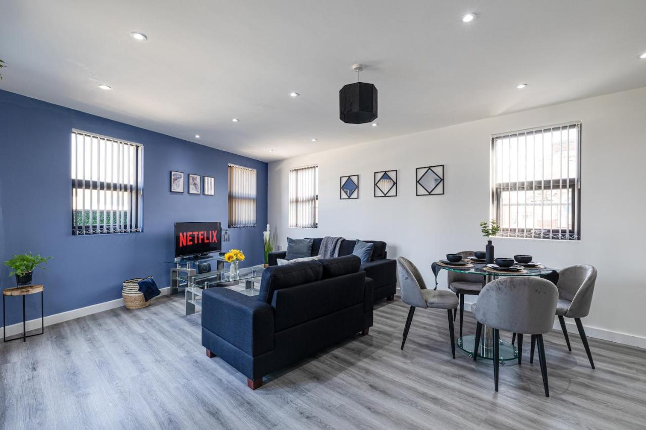 Top Floor Apartment With Private Balcony In Stockport Centre By Hass Haus Esterno foto