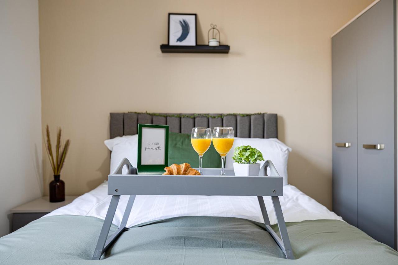 Top Floor Apartment With Private Balcony In Stockport Centre By Hass Haus Esterno foto