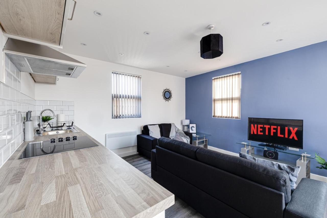 Top Floor Apartment With Private Balcony In Stockport Centre By Hass Haus Esterno foto