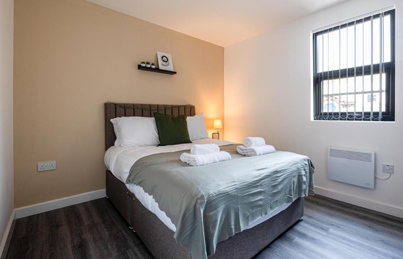 Top Floor Apartment With Private Balcony In Stockport Centre By Hass Haus Esterno foto