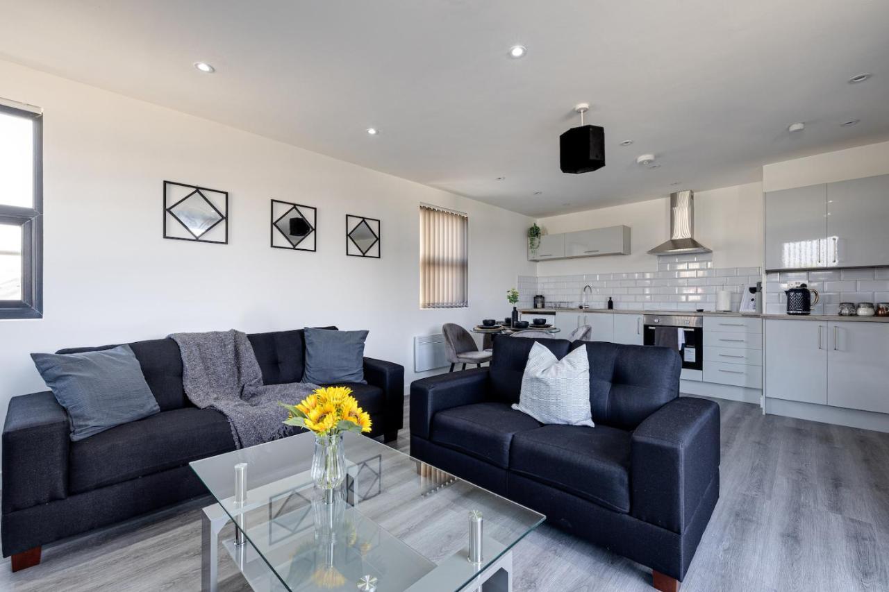 Top Floor Apartment With Private Balcony In Stockport Centre By Hass Haus Esterno foto